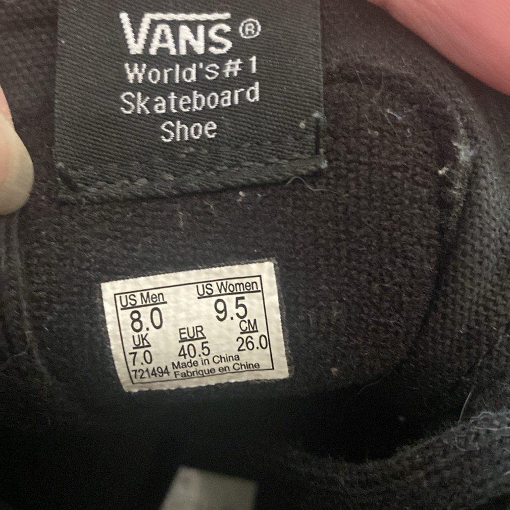 Vans - Picture 3 of 5